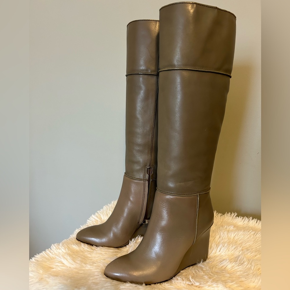 Tory Burch Wedge Women’s Boots size 6.5